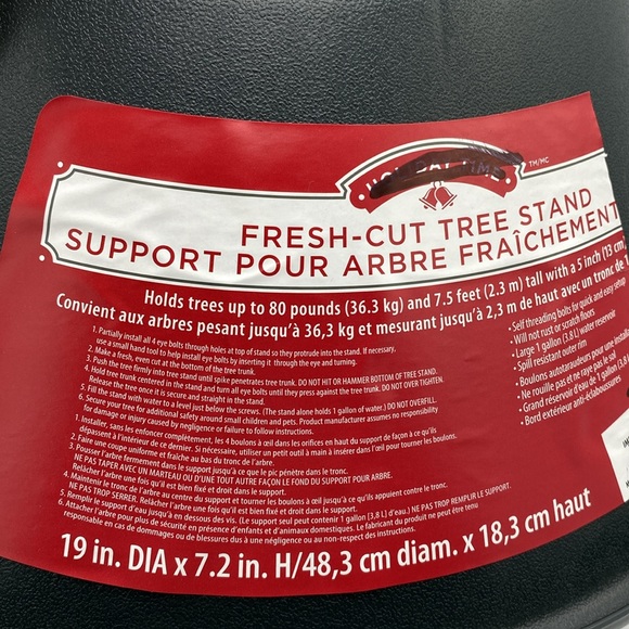 Fresh Cut Christmas Holiday Tree Stand for Real Trees up to 7.5 Feet - Picture 4 of 9